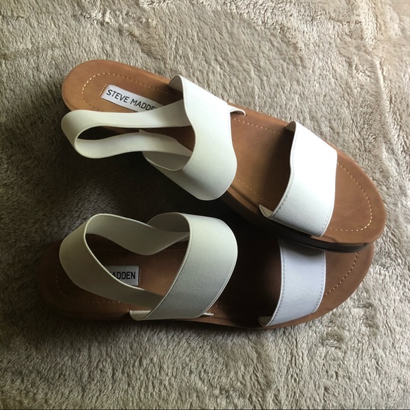 ROMA White Steve Madden Sandals - Picture 1 of 4